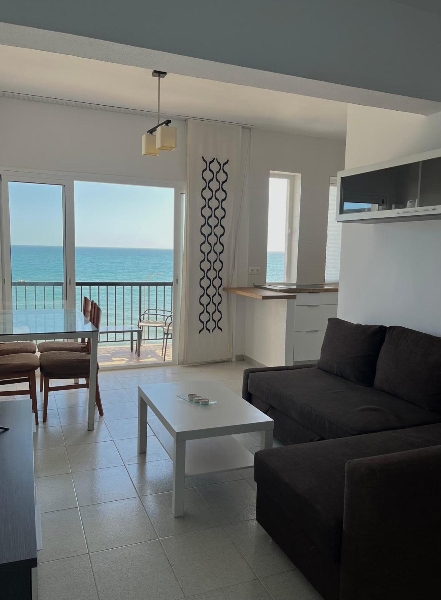 Sea View Apartment / A Primera Linea De Playa Малага Экстерьер фото
